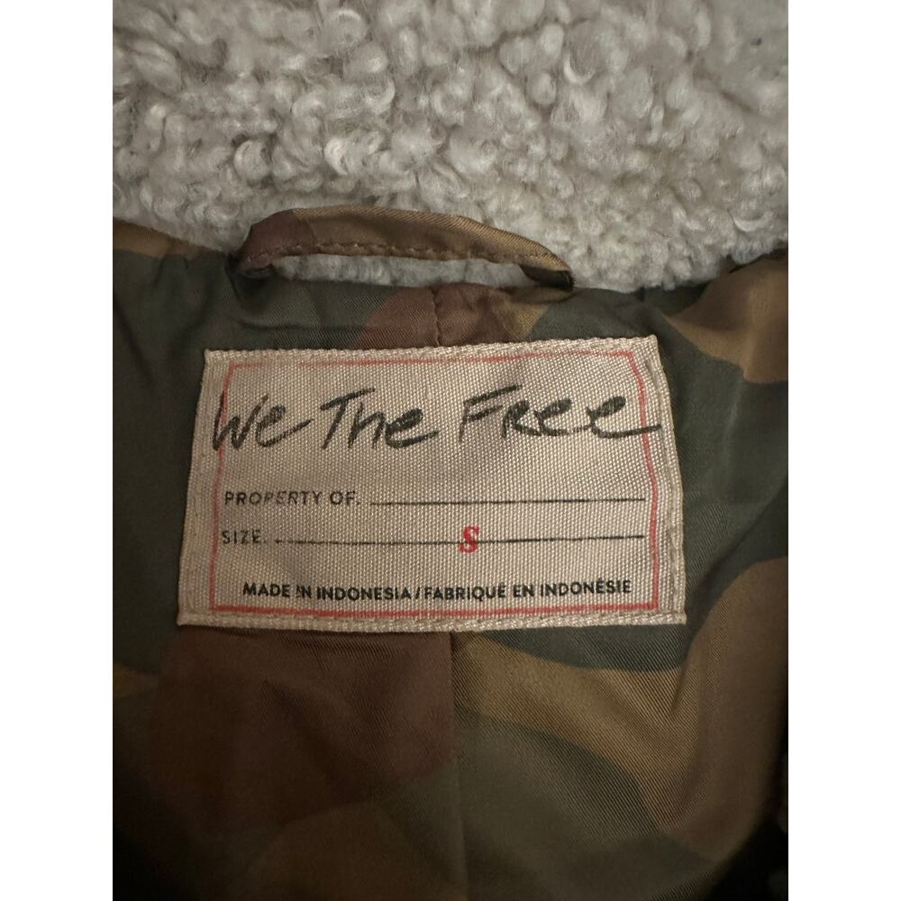 Free People Bohemian Patchwork Camo Cordury West Coast Puffer Jacket Size Small - Picture 9 of 13